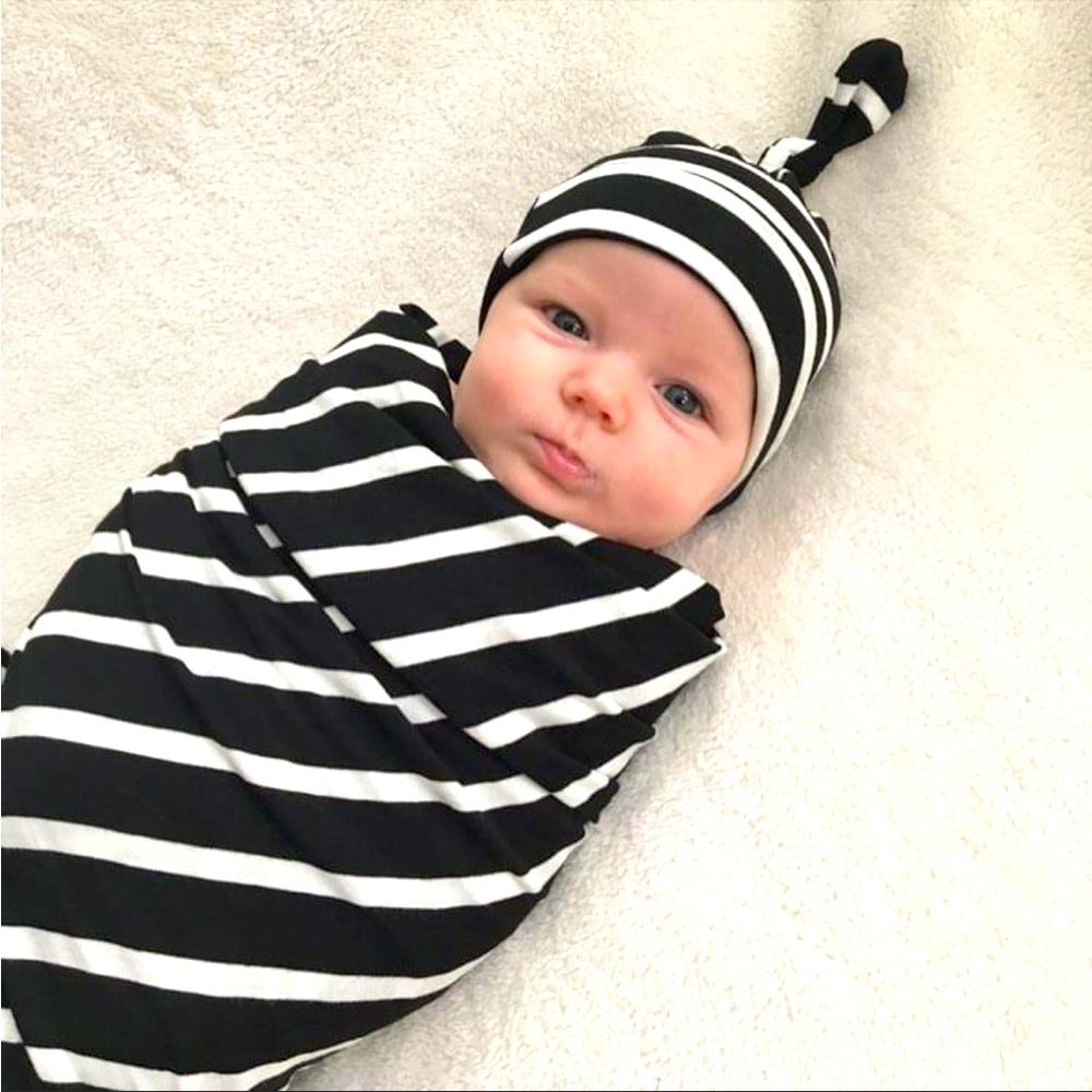 NWT 3  Swaddle Blankets with Matching Bows by Curls & Cuddles